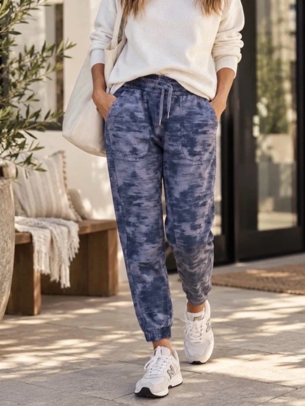Athleta Farallon Printed Joggers In Inversion Medieval Violet Tie Dye Size 16